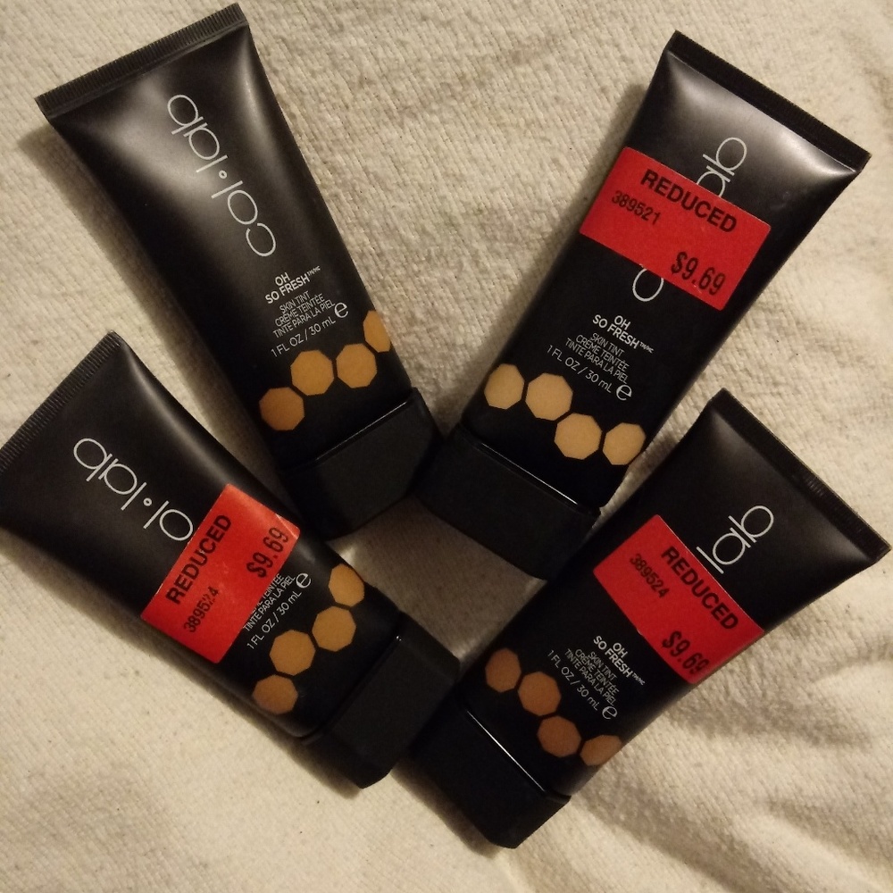 Col•lab  OH SO FRESH FOUNDATION